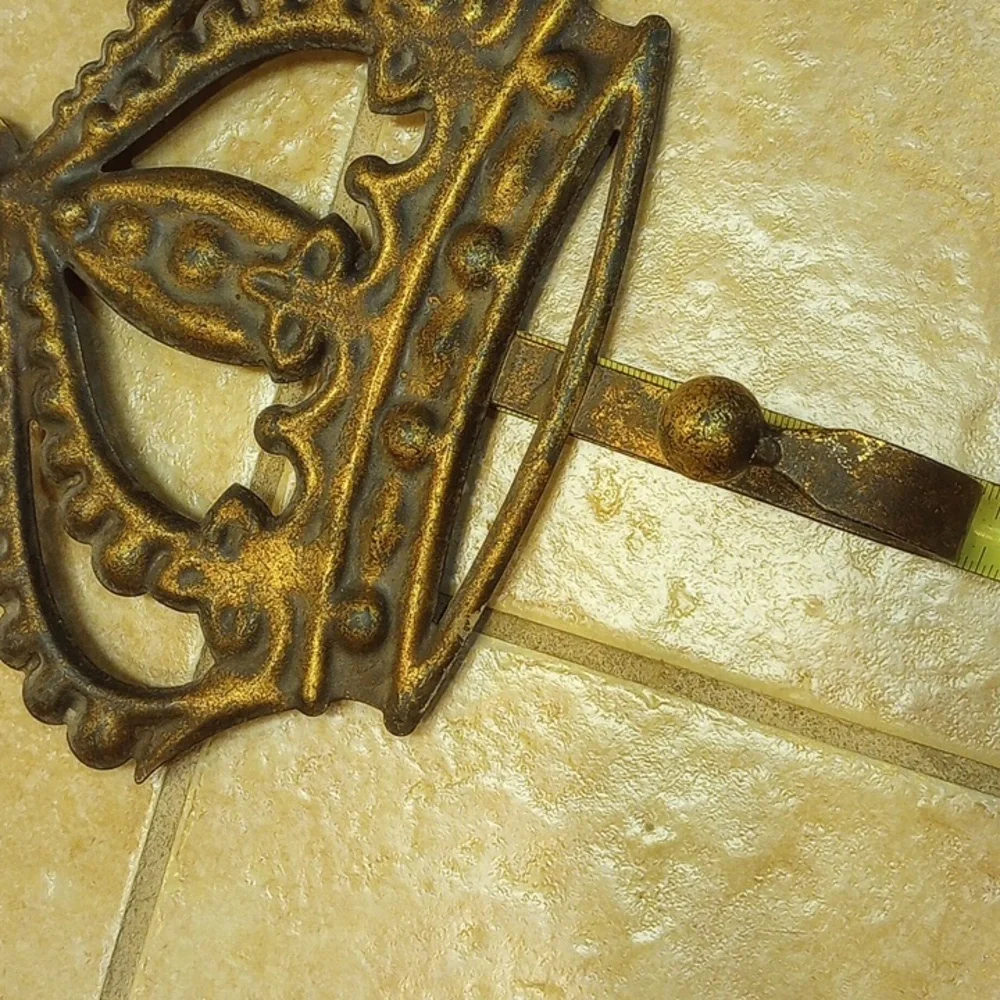 Crown Hook - Picture 6 of 7